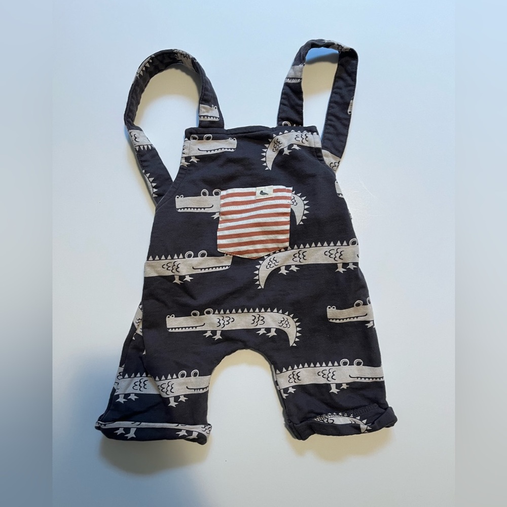 Turtledove London Baby Overalls. 0-6 months.